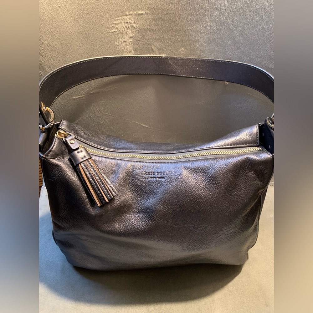 Kate Spade silver gunmetal metallic Hobo Handbag EUC✨